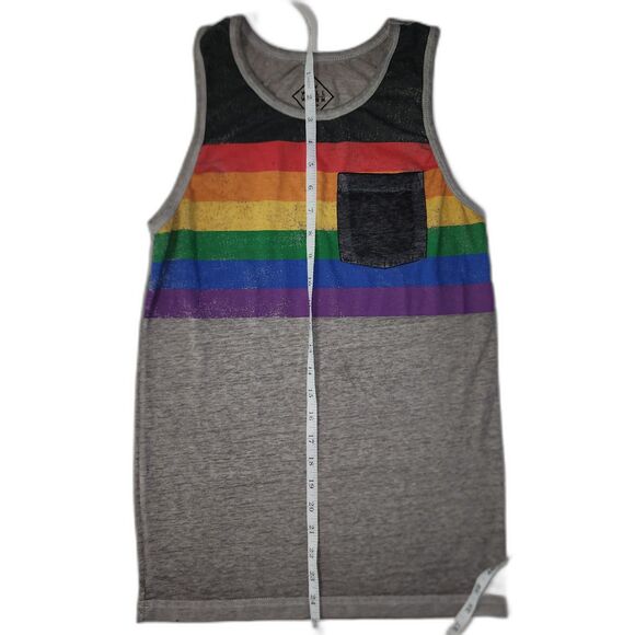 Well Worn Los Angeles Grey Rainbow Tank Top Size XS - Picture 5 of 7